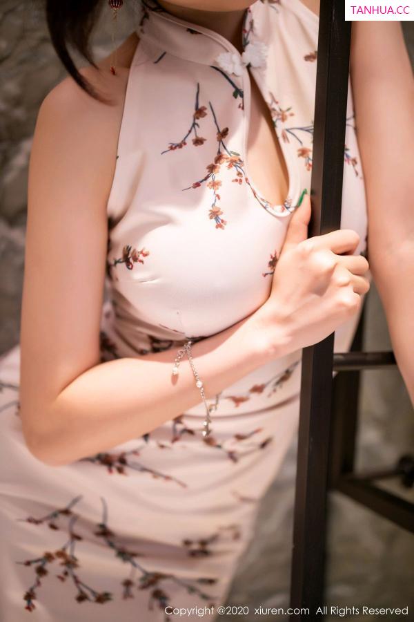 杨晨晨 sugar小甜心CC [XIUREN]高清写真图 2020.08.25 VOL.2487 杨晨晨sugar第55张图片
